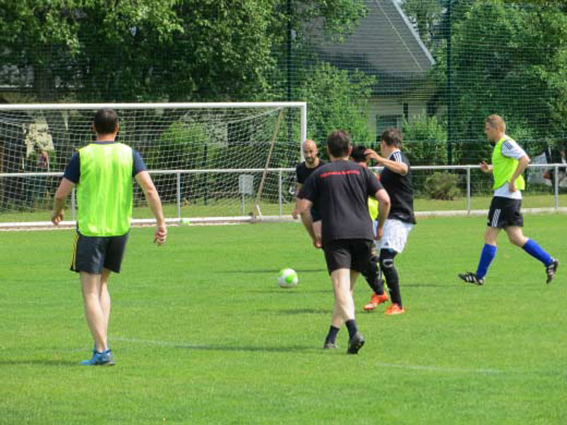 Fußballfest mit Schwesterfirmen